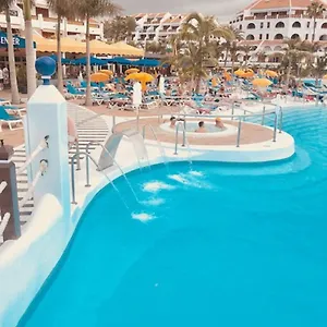 https://parque-santiago-iii-wonderland.tenerifehoteles.net